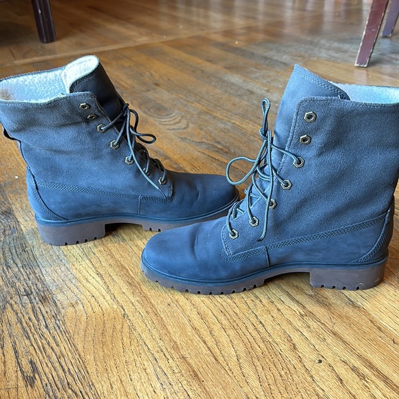 Timberland Waterproof Insulated Casual Boots - Picture 6 of 7